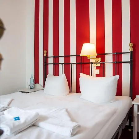 Meeressterne Weisses Schloss Szálloda 3*