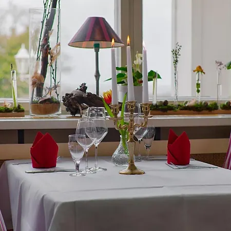 Meeressterne Weisses Schloss Szálloda