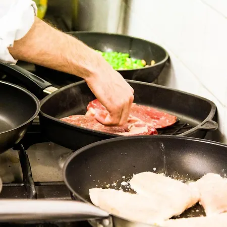 Meeressterne Weisses Schloss Szálloda