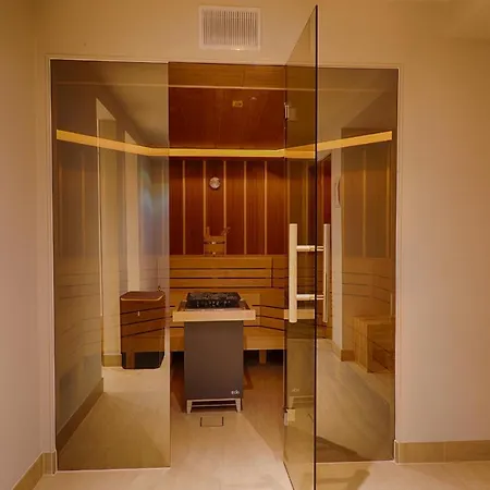 Meeressterne Weisses Schloss Szálloda Heringsdorf