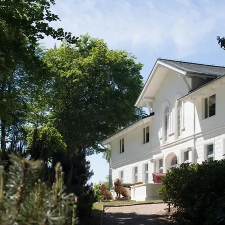ホテル Meeressterne Weisses Schloss